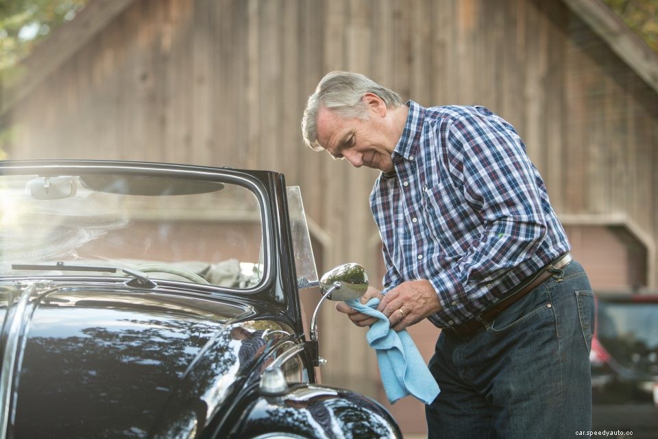 Like New: Waxing Can Buy Your Car’s Exterior Extra Time