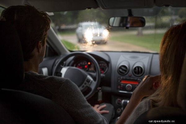 How to Repair Your Car’s Weather Stripping
