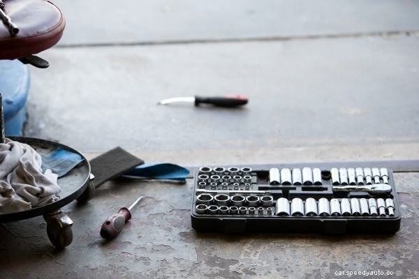 Top 5 Car Questions That People Ask Mechanics