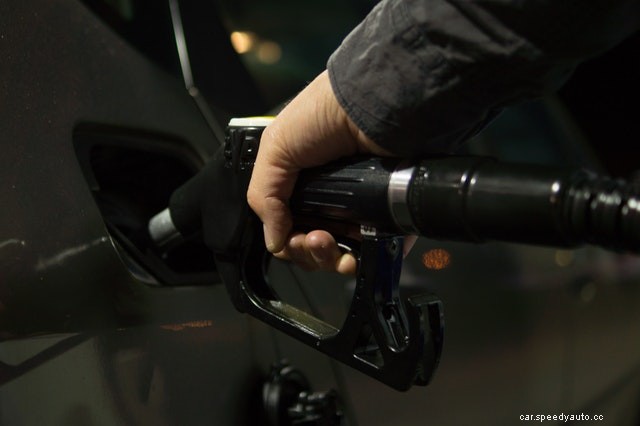 Understanding the Difference Between Premium Gasoline and Regular Gasoline