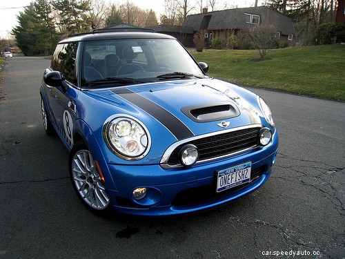 8 Facts About the MINI Cooper