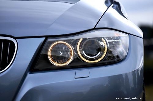 How to Find the Correct Headlight Bulb Size for Your Vehicle