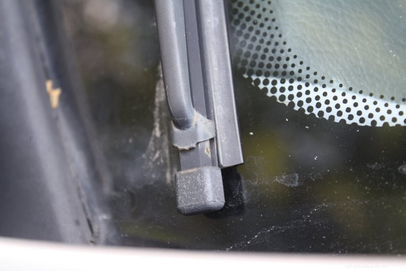 Replace Wiper Blades for Improved Visibility and Safety