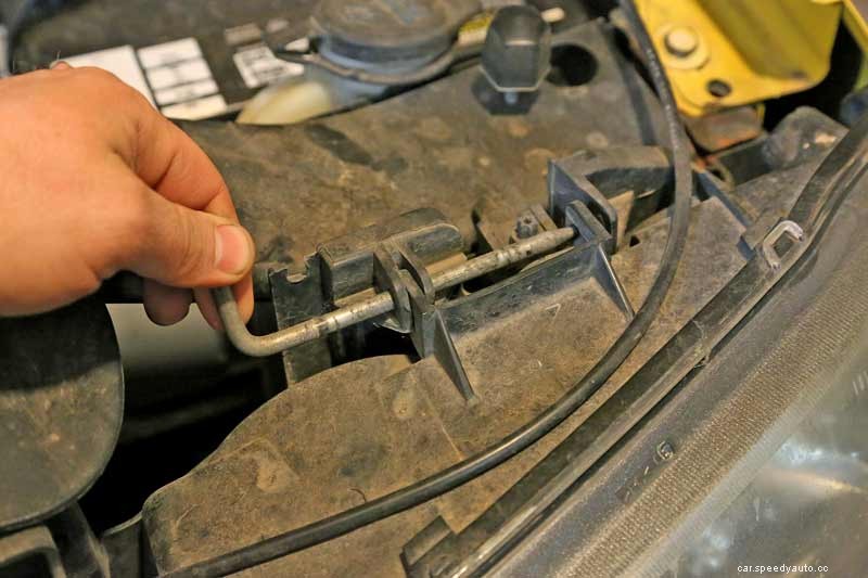 How to Change a Headlight Bulb