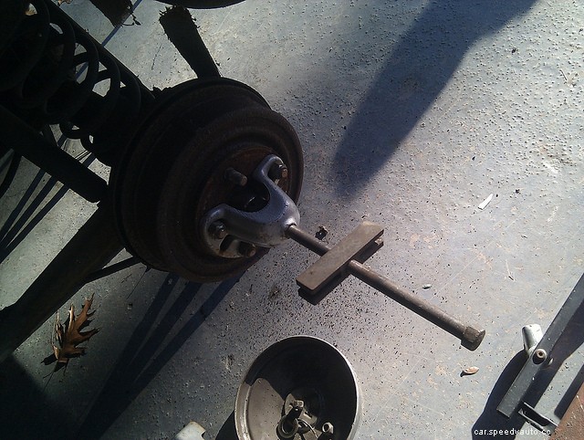 Replacing Drum Brakes — Three Pro Tips