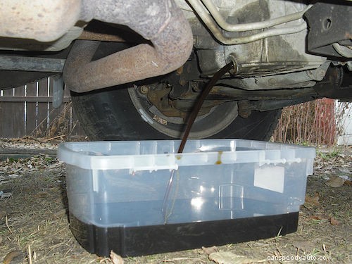 What Are the Signs of a Cracked Oil Pan?