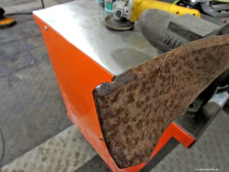 Know-How Notes – How to Sharpen a Lawn Mower Blade