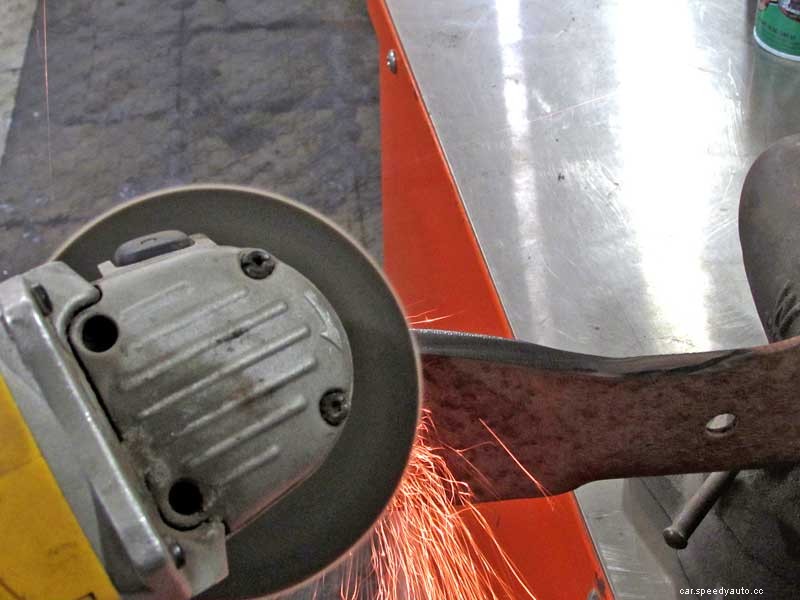 Know-How Notes – How to Sharpen a Lawn Mower Blade