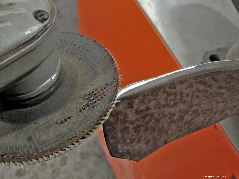 Know-How Notes – How to Sharpen a Lawn Mower Blade