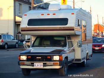 Getting Your RV Ready for Summer With 5 Maintenance Checks