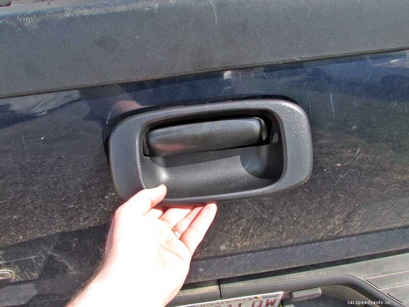 How To Fix A Chevrolet/GMC Broken Tailgate Handle