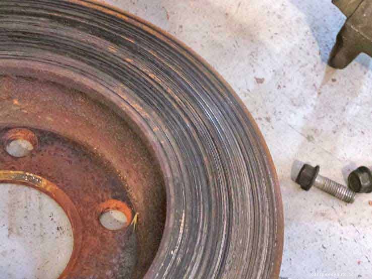 10 Ways Your Car Is Warning That You Need Brake Service