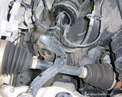 11 Strut Replacement Tips For The DIY Auto Mechanic