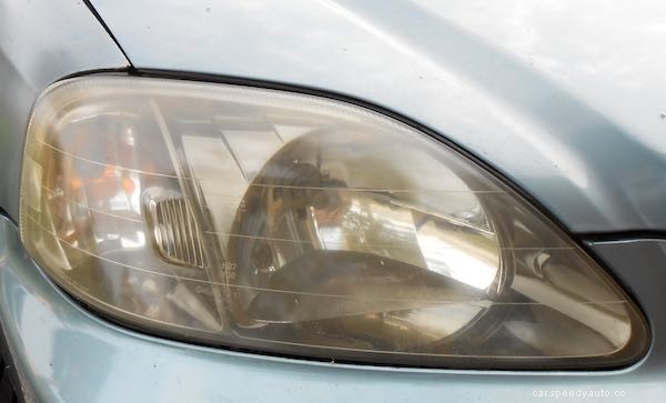 How to Clean Headlights at Home
