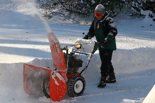How to Start a Snowblower That’s Been Sitting