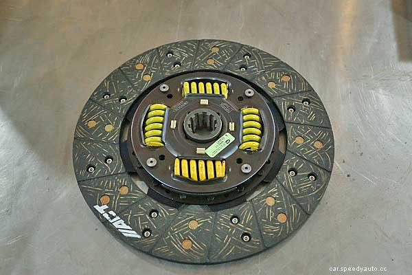 Manual Transmission Clutch Guide: How It Works, How To Fix It