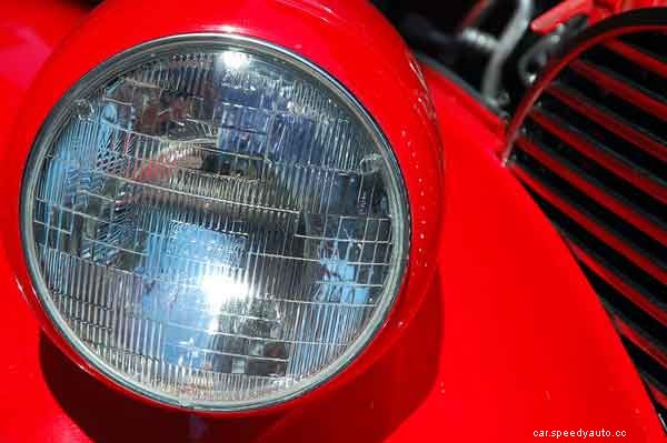 High Beam vs. Low Beam: What’s the Difference?