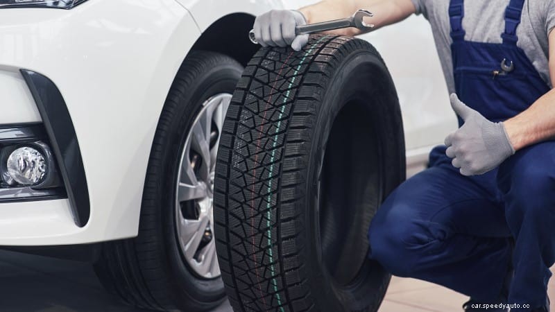 Tubeless Vs. Tube Tire: What’s the Differences?