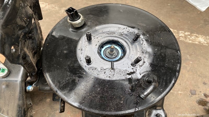 Common Symptoms of a Bad Brake Booster