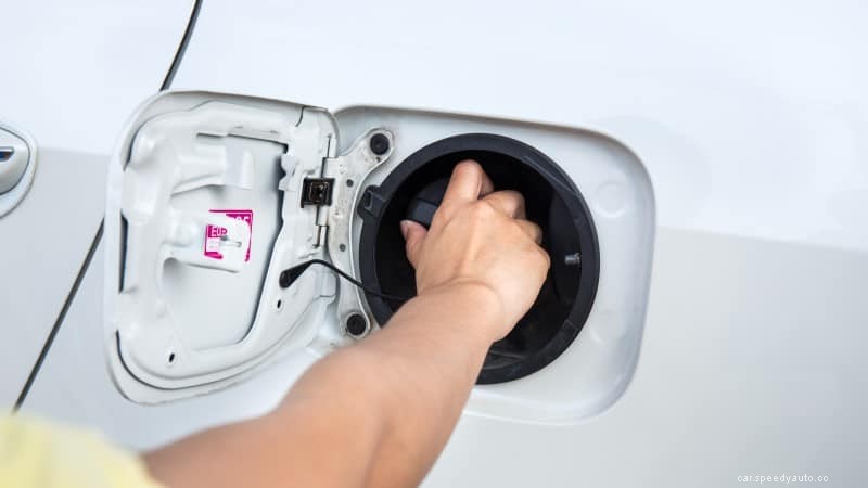 How to Clean a Fuel Tank Without Removing It