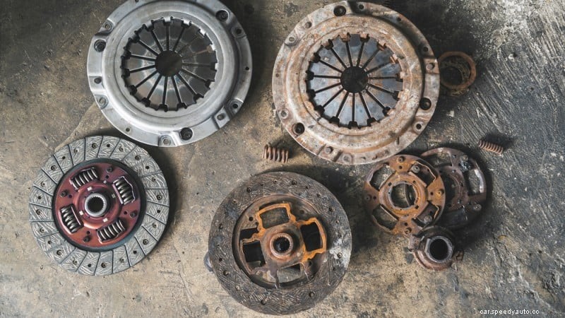 Clutch Slipping Symptoms and How To Fix It