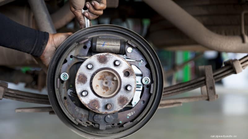 How to Bleed Drum Brakes? Best Methods