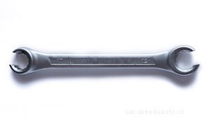 30 Types of Wrenches: Features and Uses