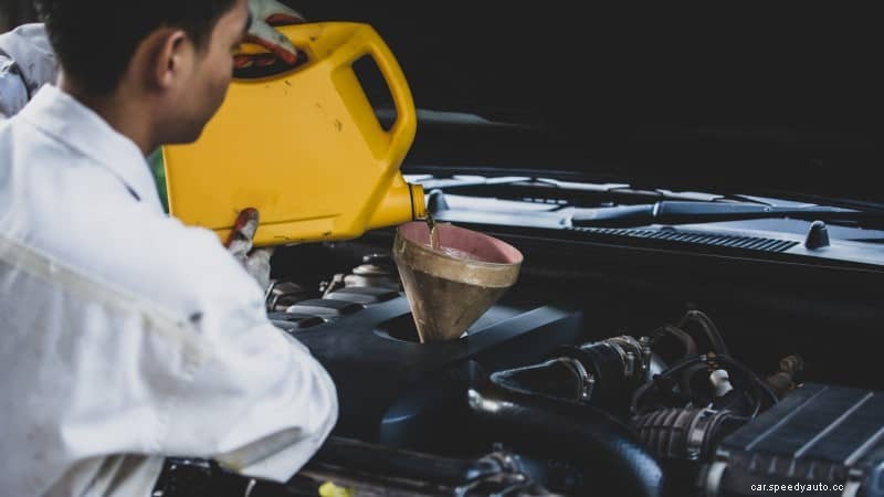 How Much Oil Does My Car Need?