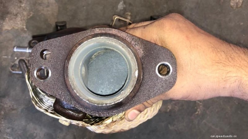 How to Clean a Catalytic Converter?