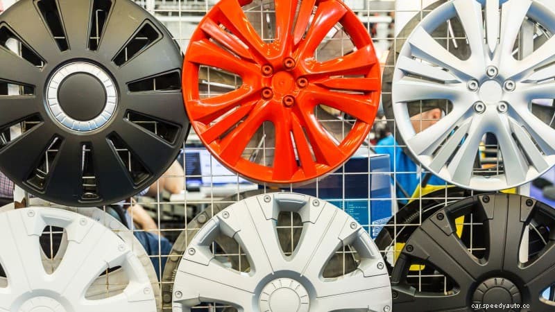 How To Keep Hubcaps From Coming Off?