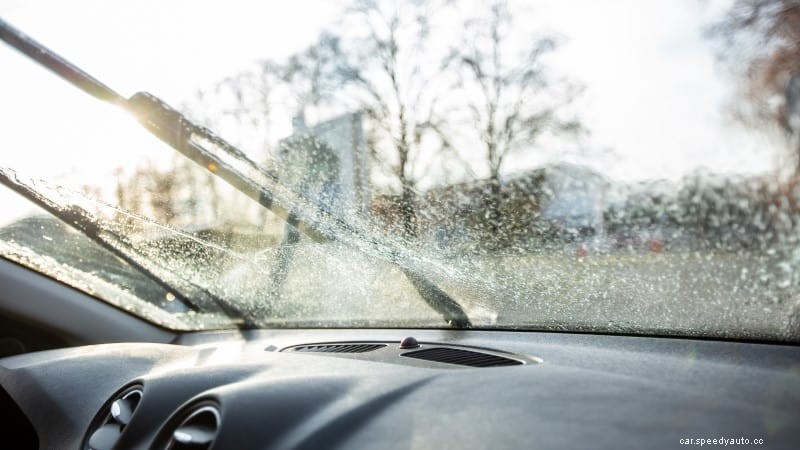 Windshield Wiper Not Touching Glass: Causes and Fixes
