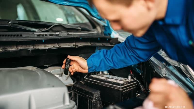 4 Simple Steps on How to Check Brake Fluid