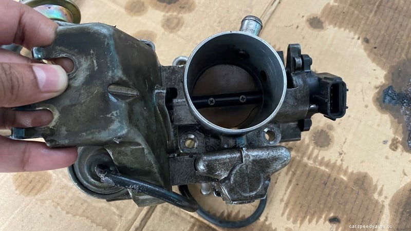 Symptoms of Bad Throttle Position Sensor: Diagnose and Fixes