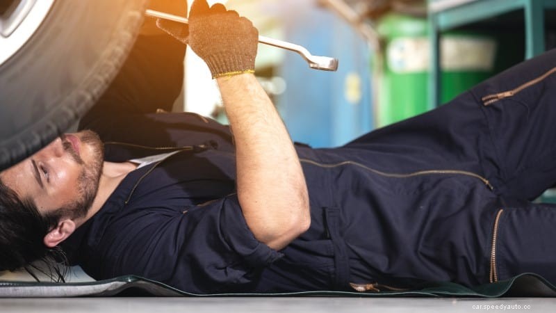 Symptoms of Unbalanced Tires: Causes and Fixes