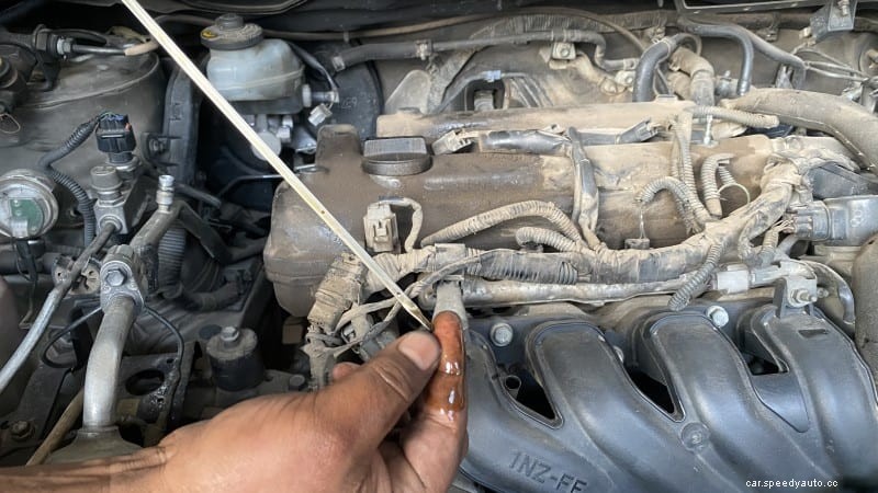 Oil smells like Gas: Symptoms, Causes and Fixes