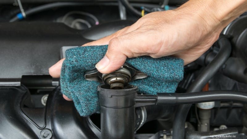 Symptoms of a bad radiator cap [How to test and Fixes]