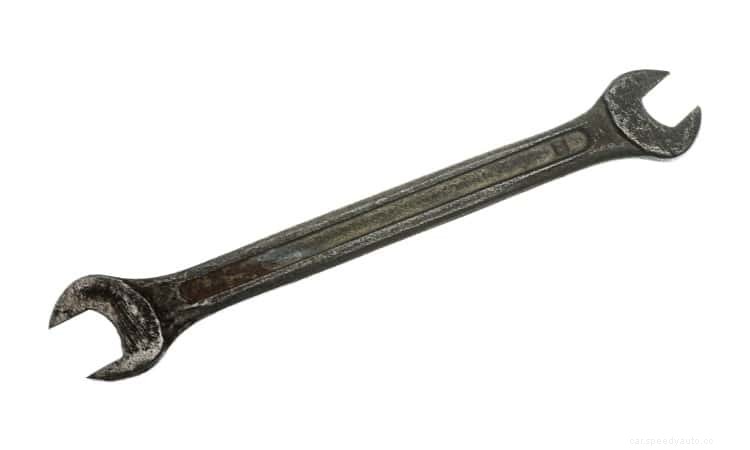 How to Clean Rusty Tools?