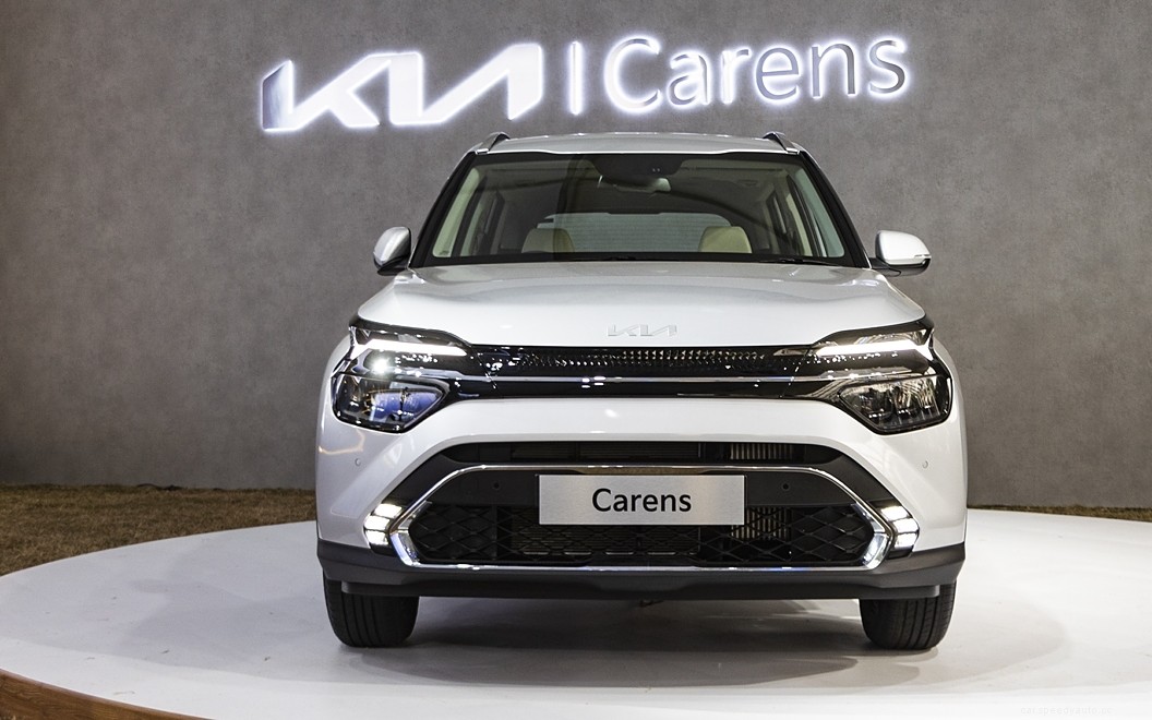 Kia Carens  Images