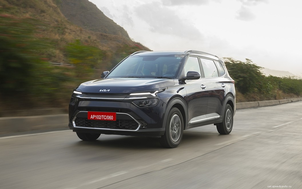 Kia Carens  Images