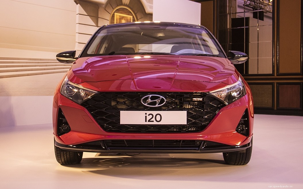 Hyundai i20  Images