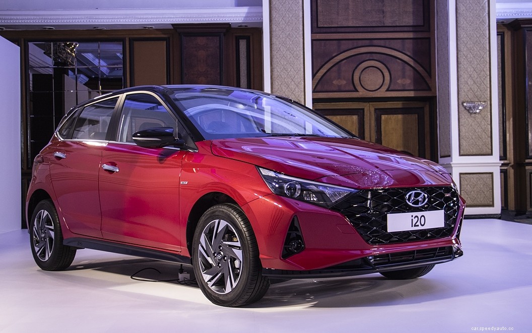 Hyundai i20  Images