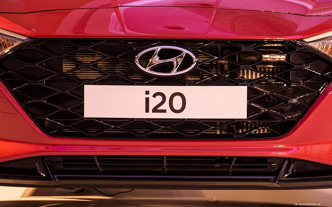 Hyundai i20  Images