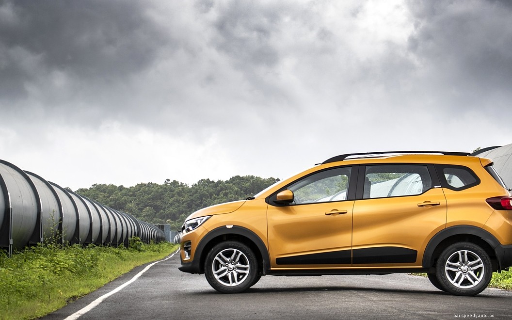 Renault Triber  Images