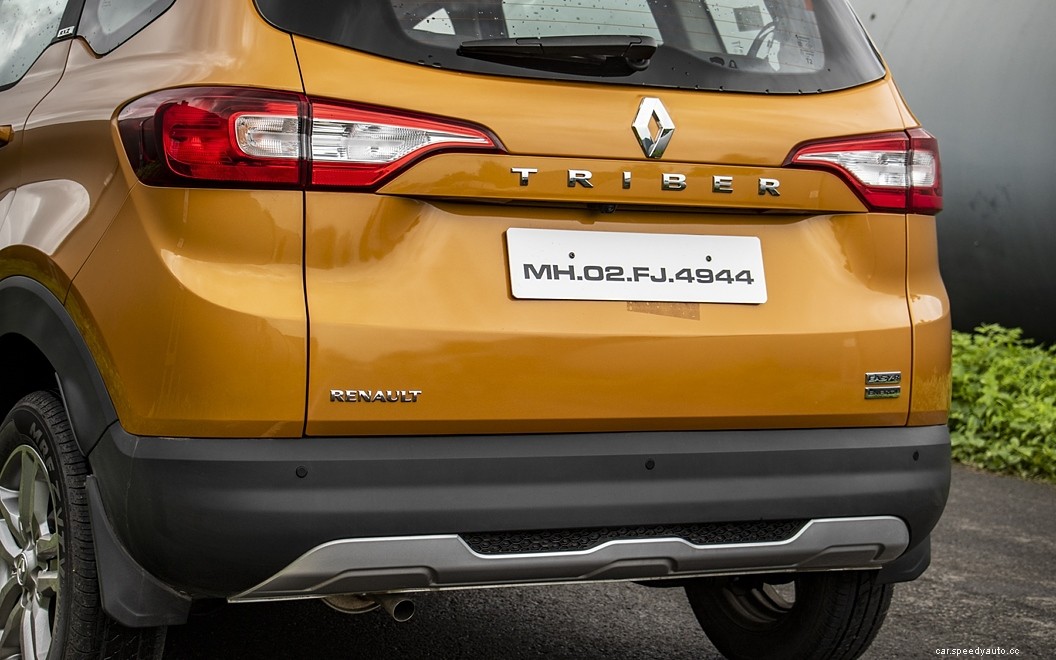 Renault Triber  Images