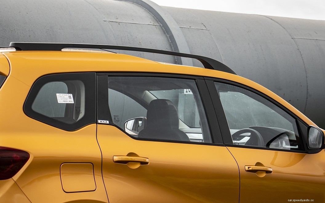 Renault Triber  Images