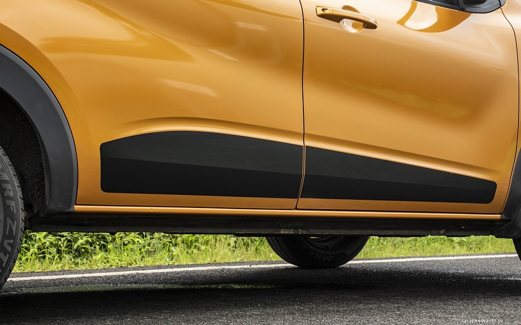 Renault Triber  Images