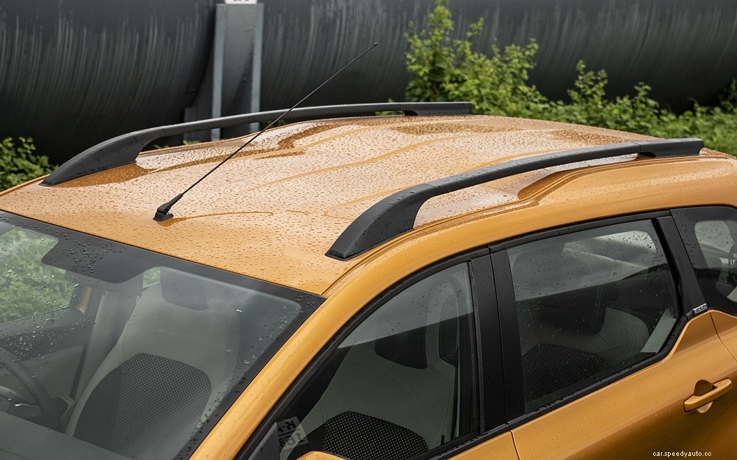 Renault Triber  Images