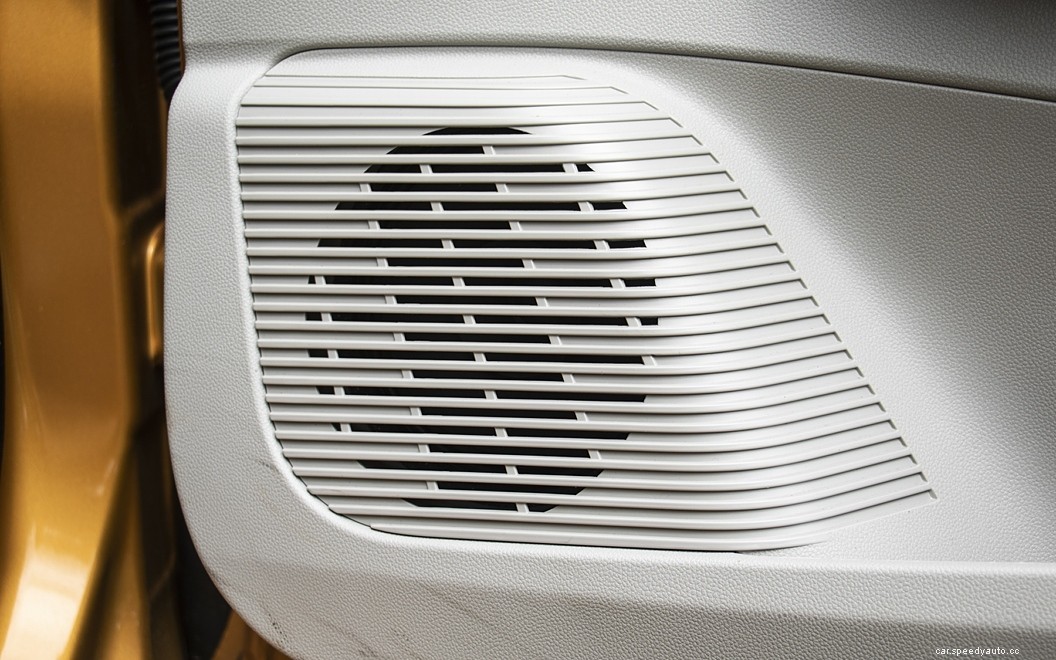 Renault Triber  Images