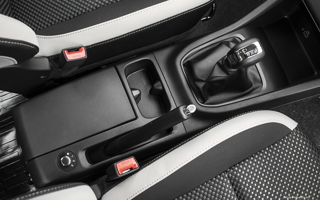 Renault Triber  Images