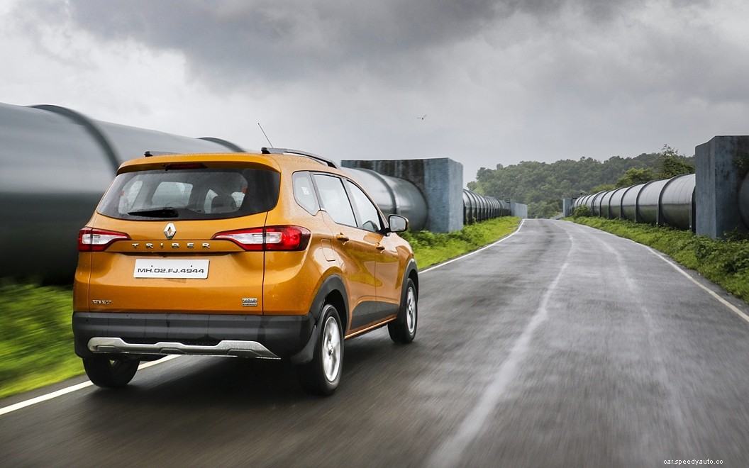 Renault Triber  Images